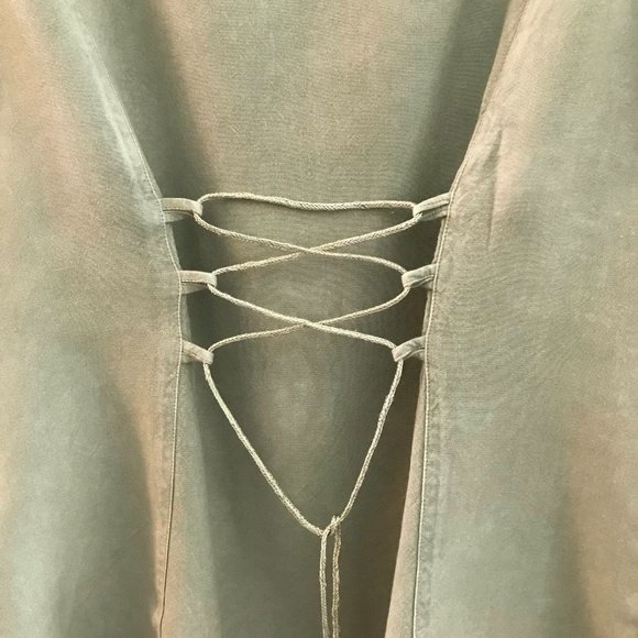 NDK FASHION Embroidered Sleeveless Top Celery Sz M - Picture 3 of 6